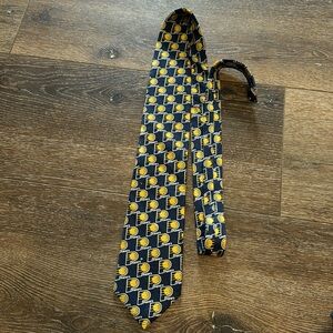 Indiana pacers tie‎